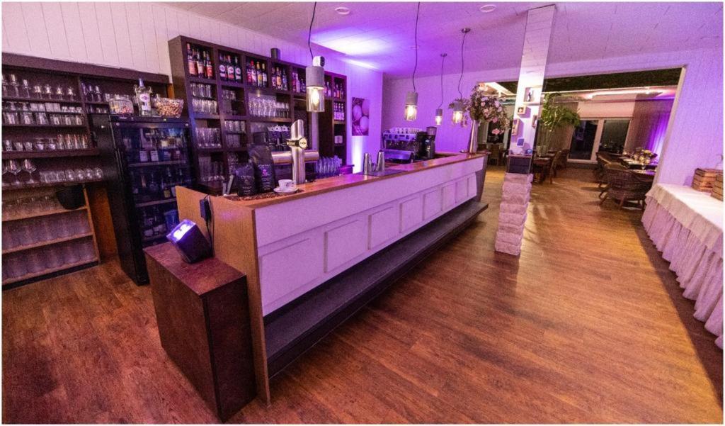 Hotel Vier Jahreszeiten Husum  Esterno foto